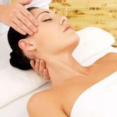 Customizing Your Skin Care Routine Based on Your Skin Type